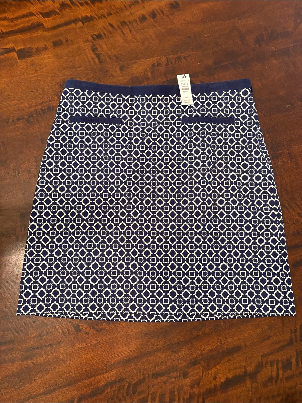 Talbots Navy and White Geometric Mini Skirt NWT 6P